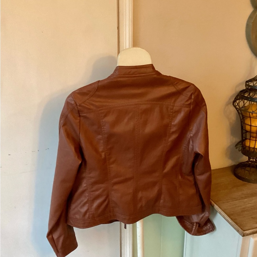 JouJou Brown leather looking jacket in XL